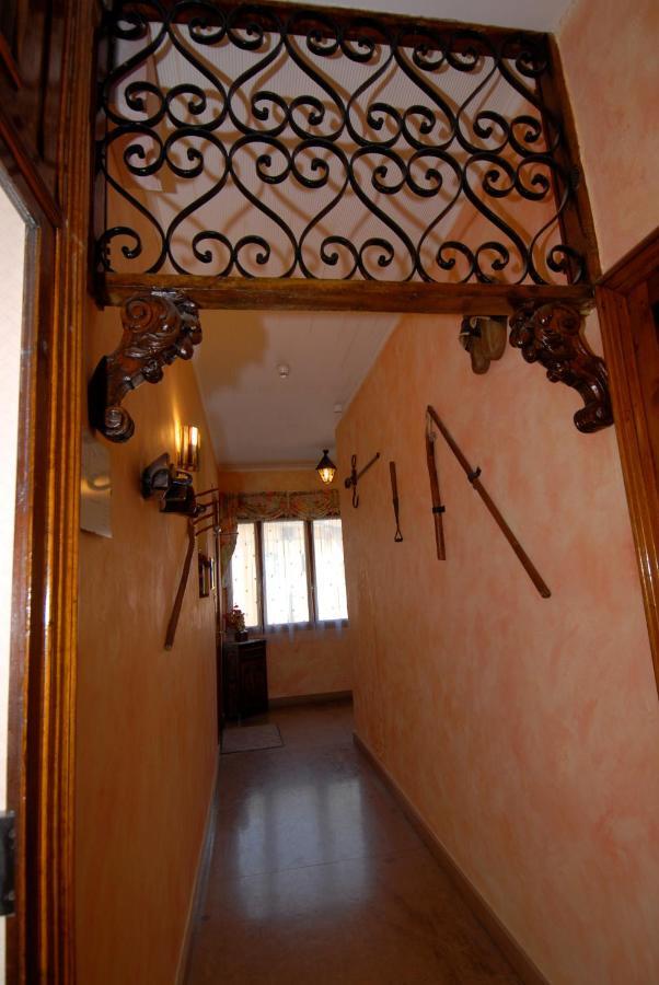 Hotel George Montmélian Dış mekan fotoğraf